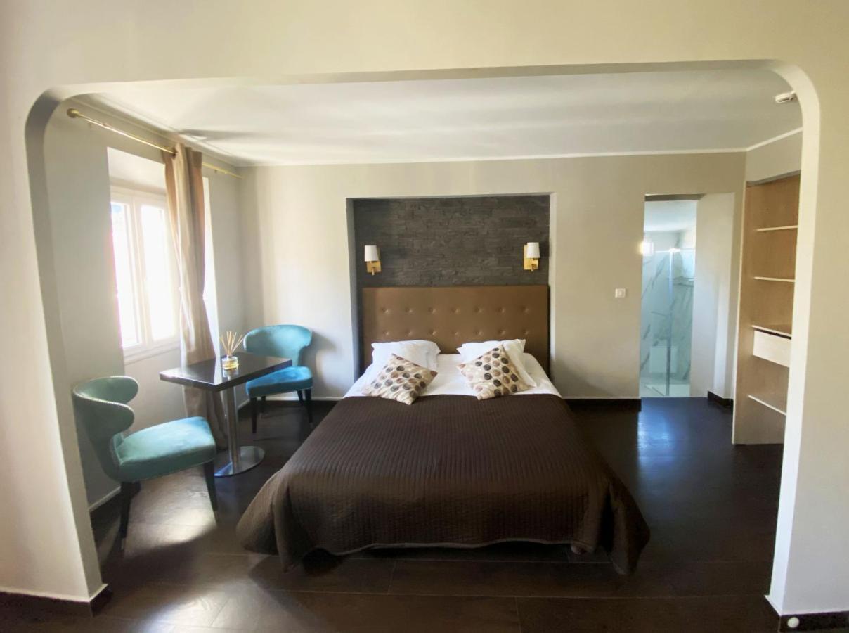 Hotel La Villa D'Ез Екстер'єр фото